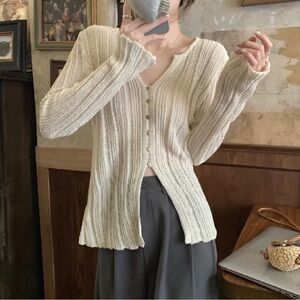 Women’s V-Neck Open Knit Sweater Lightweight Long Sleeve Top Size S Beige NWOT